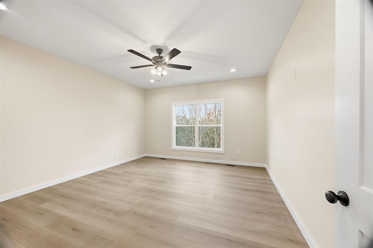 386 Indian Point Road Glasgow, KY 42141 - Photo 17 of 61 Gallery Image 17