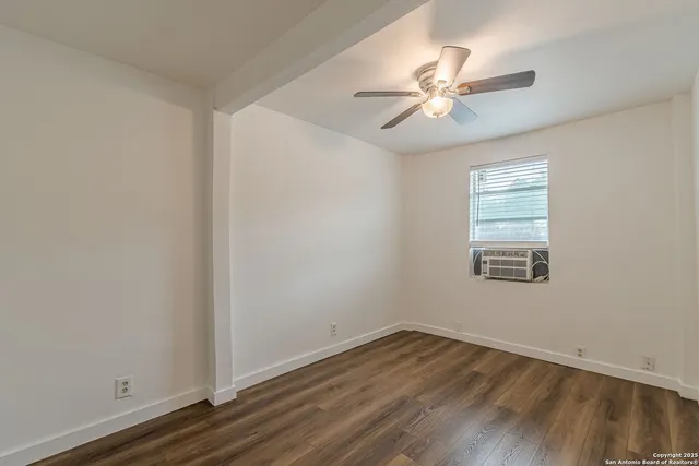 $850 | 2407 South New Braunfels Avenue, Unit 3, San Antonio, TX 78210