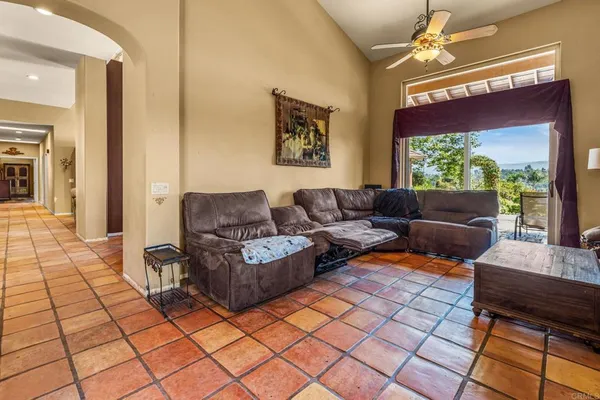 $950,000 | 1147 Sea Larke Drive, Fallbrook, CA 92028