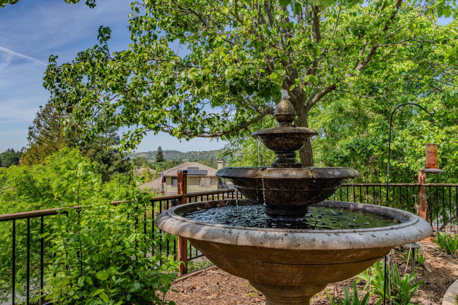 532 Oakridge Road Valley Springs, CA 95252 - Photo 65 of 89 a view of a garden from a balcony