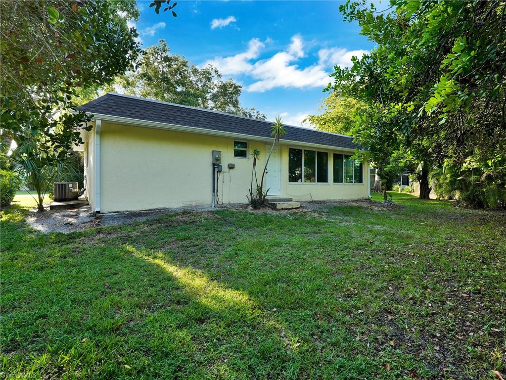 205 Georgetown Boulevard, Unit 23 Naples, FL 34112 - Photo 34 of 42