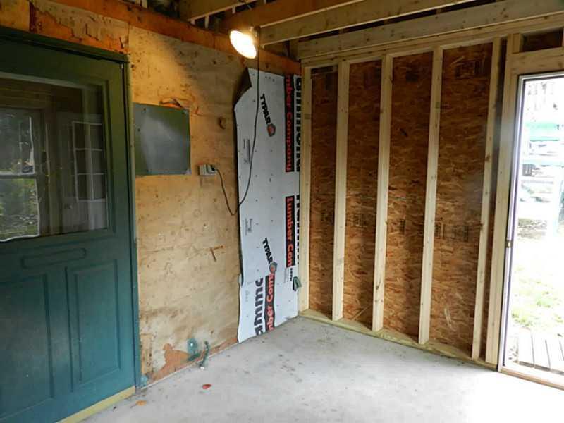 656 Todds Corner Road St. Albans, ME 04971 - Photo 19 of 35 Sunroom.