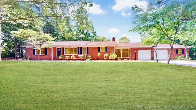 $289,000 | 2105 West Broad Street, Elizabethtown, NC 28337