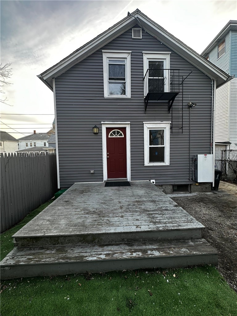 31 Bagley Street Pawtucket, RI 02860 - Photo 3 of 30