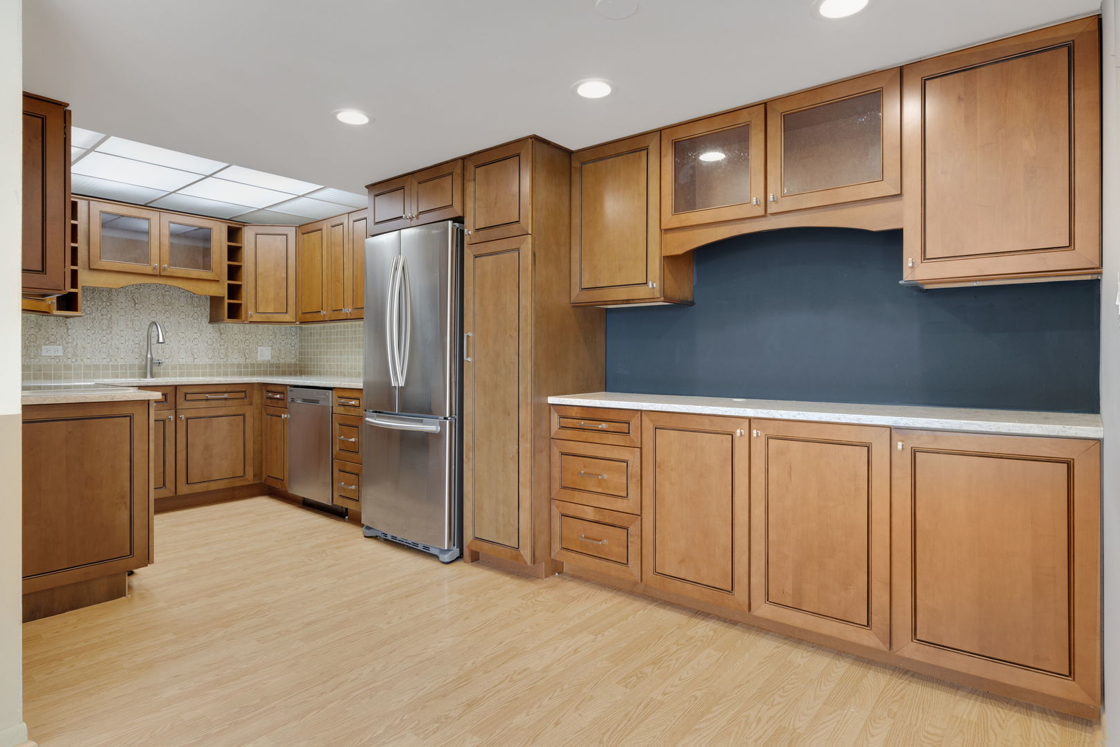 5300 Walnut Avenue, Unit 18E Downers Grove, IL 60515 - Photo 4 of 15