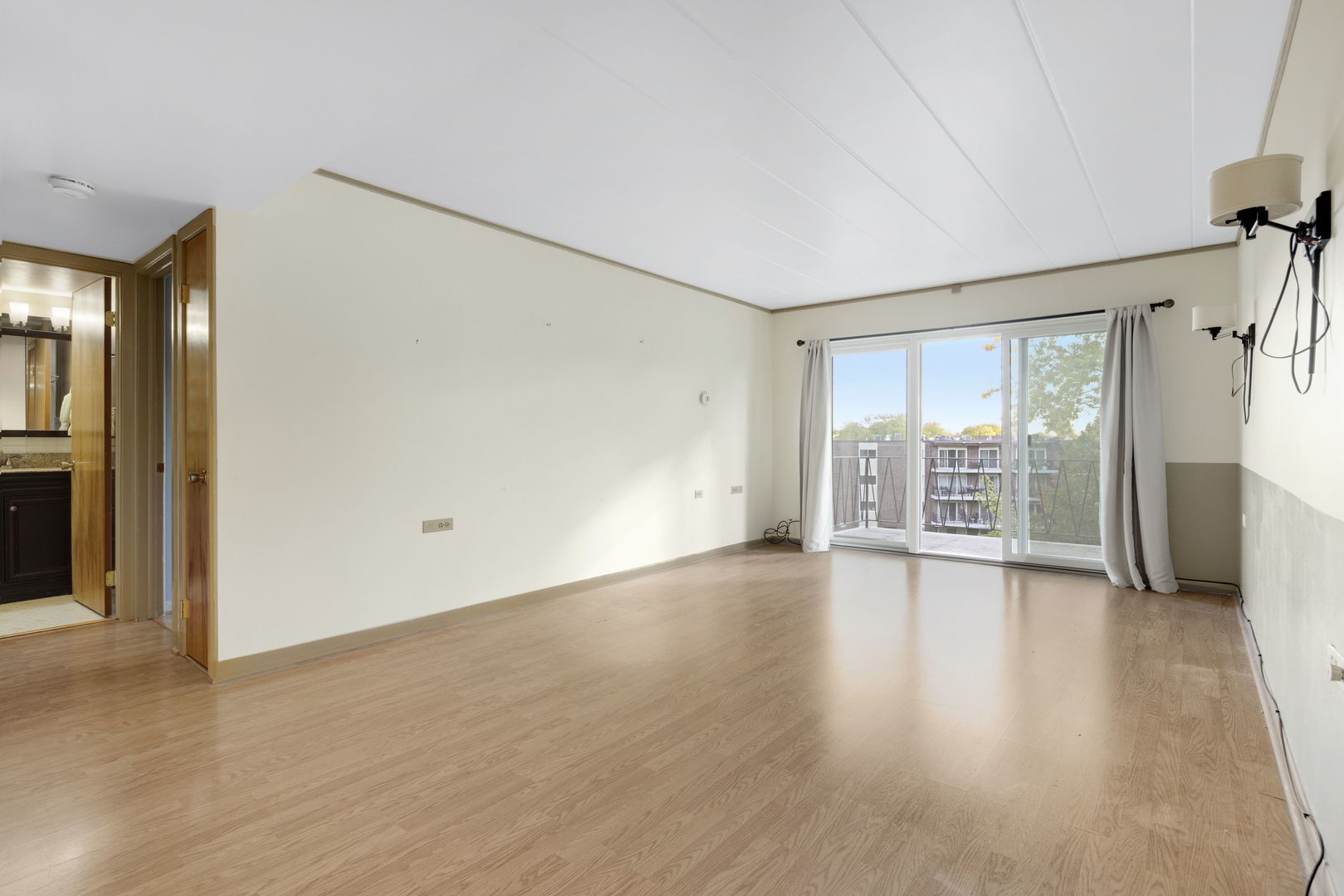 5300 Walnut Avenue, Unit 18E Downers Grove, IL 60515 - Photo 7 of 15