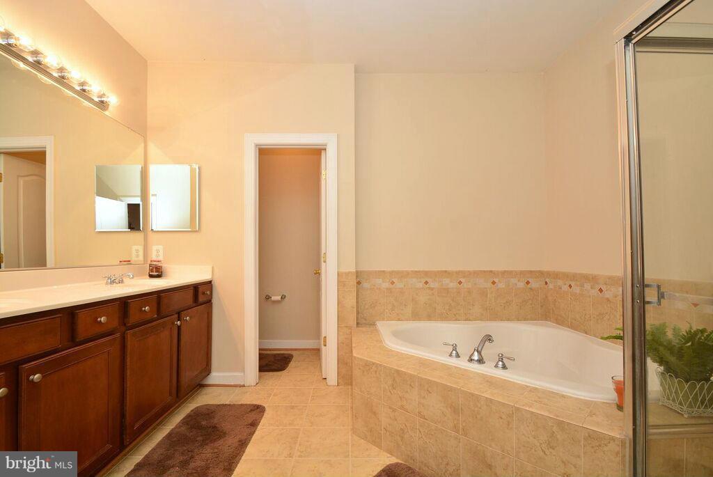5243 East Joppa Road Perry Hall, MD 21128 - Photo 26 of 30 Bath (Master)