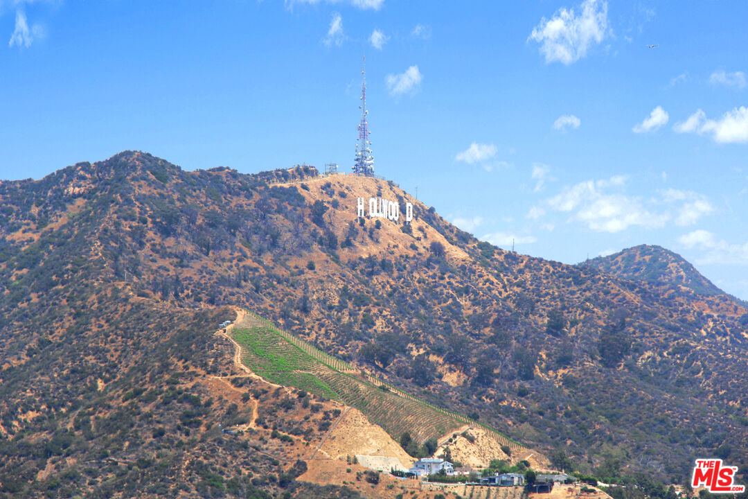 7353 Pyramid Place Los Angeles, CA 90046 - Photo 2 of 3