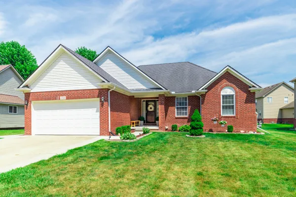 $389,900 | 23509 West Creek Drive, New Boston, MI 48164