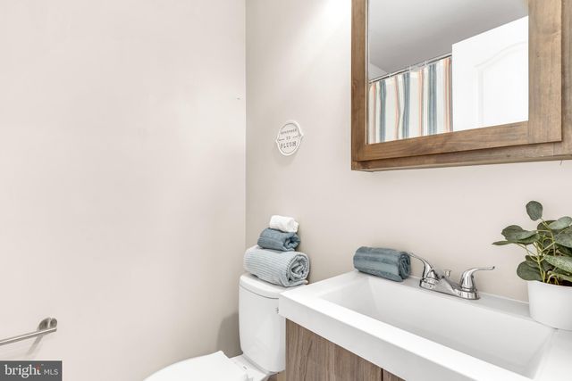 $270,000 | 5611 5th Street Northwest, Unit 14, Washington, DC 20011