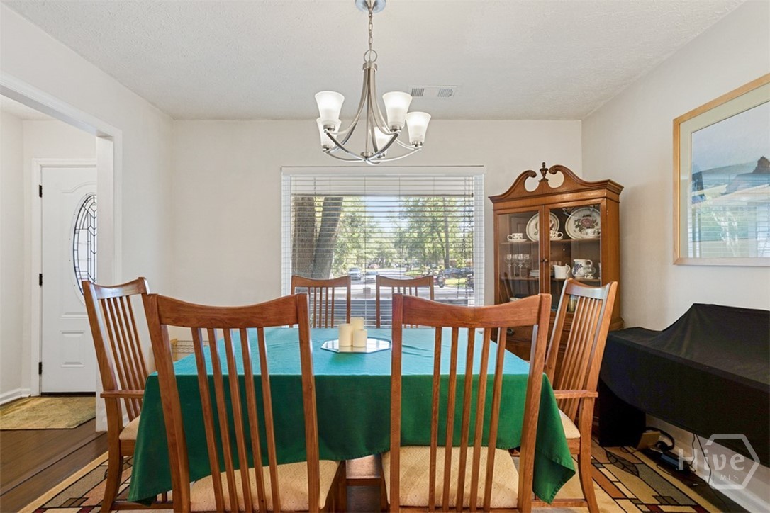 220 North Cromwell Road Savannah, GA 31410 - Photo 10 of 45 Gallery Image 10