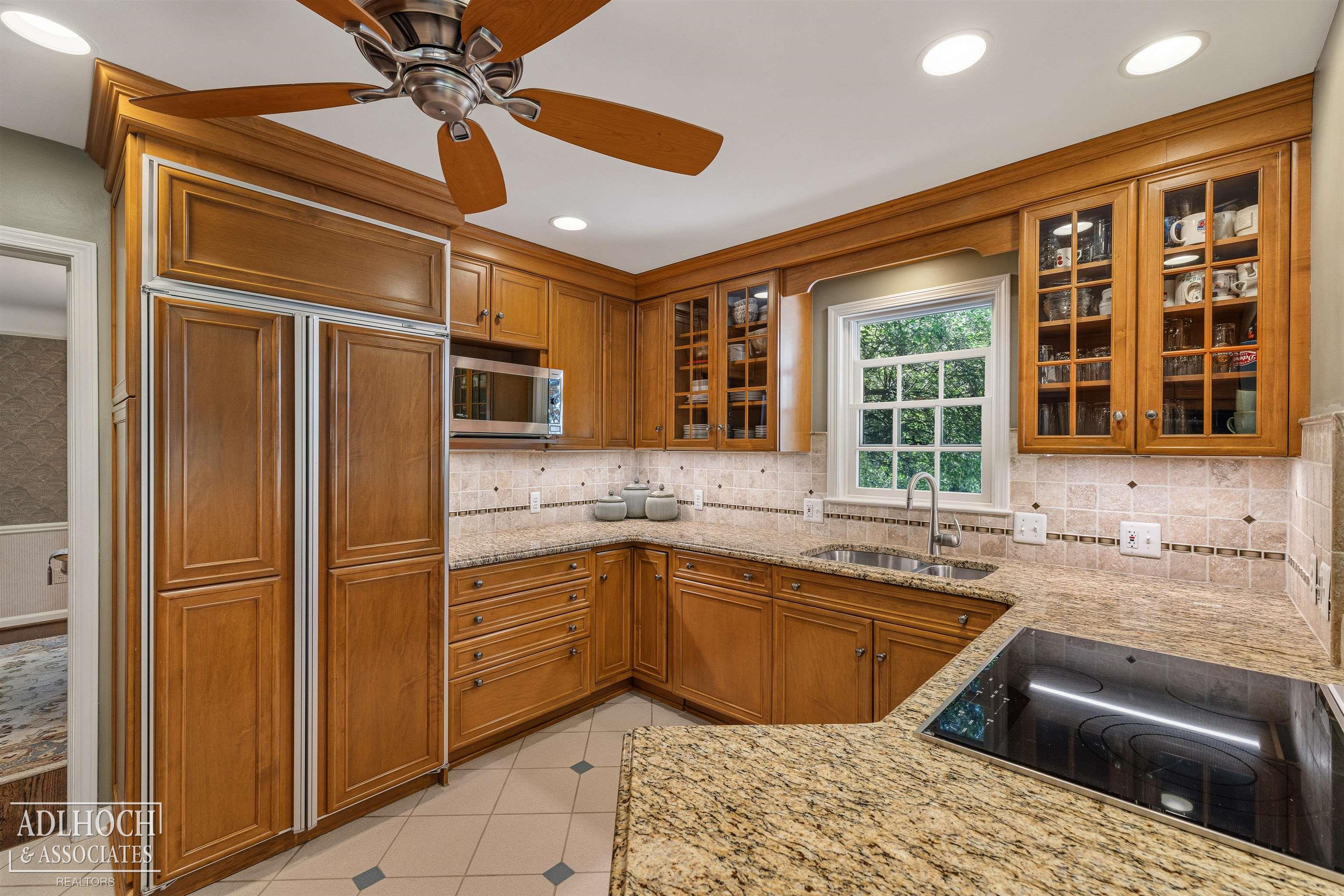 1254 Berkshire Road Grosse Pointe, MI 48230 - Photo 3 of 36