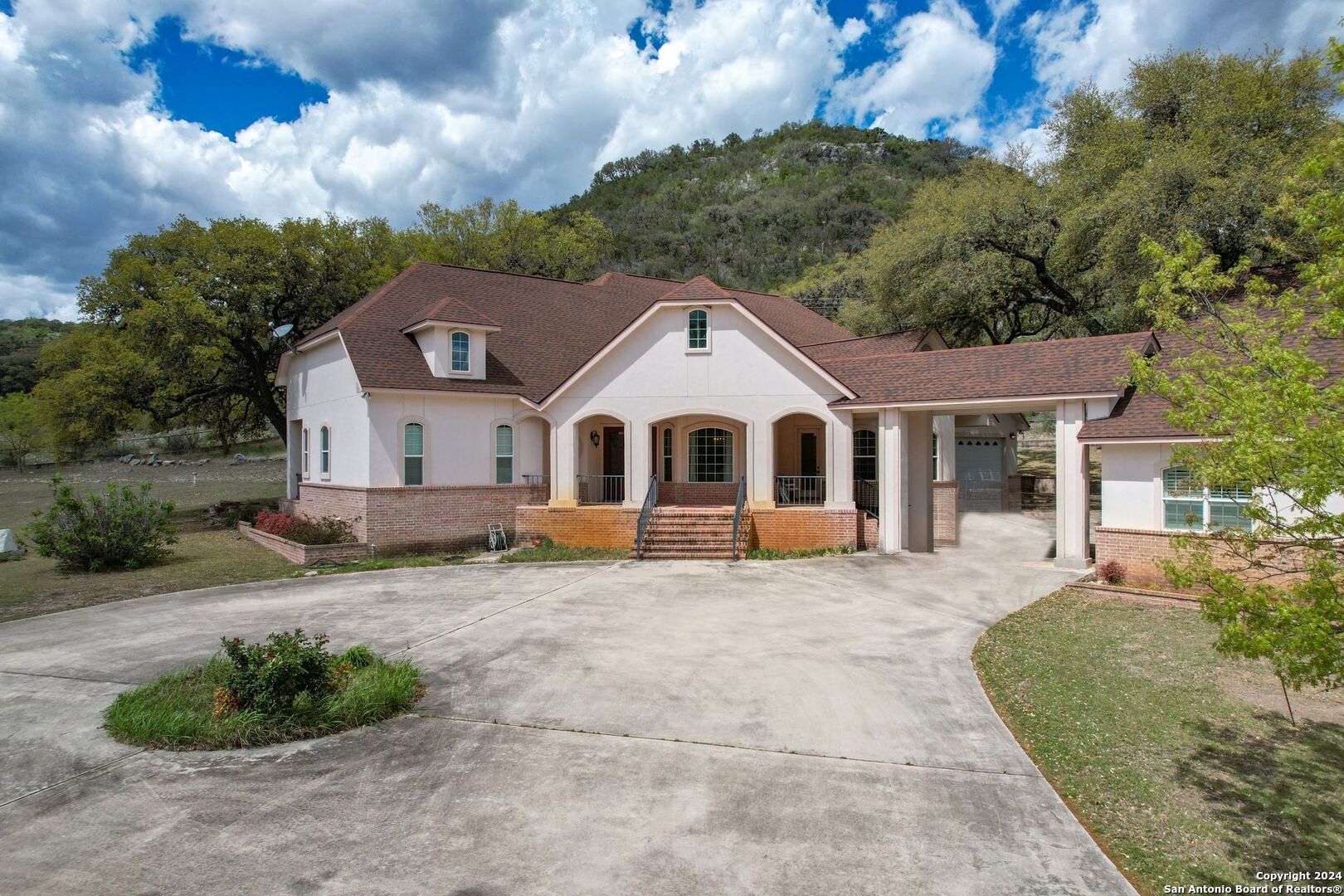 5427 Ranch Rd 336  