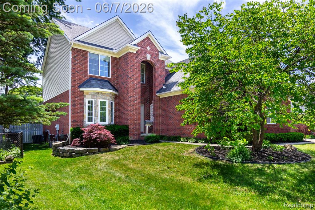 36039 Curtis Road Livonia, MI 48152 - Photo 1 of 61