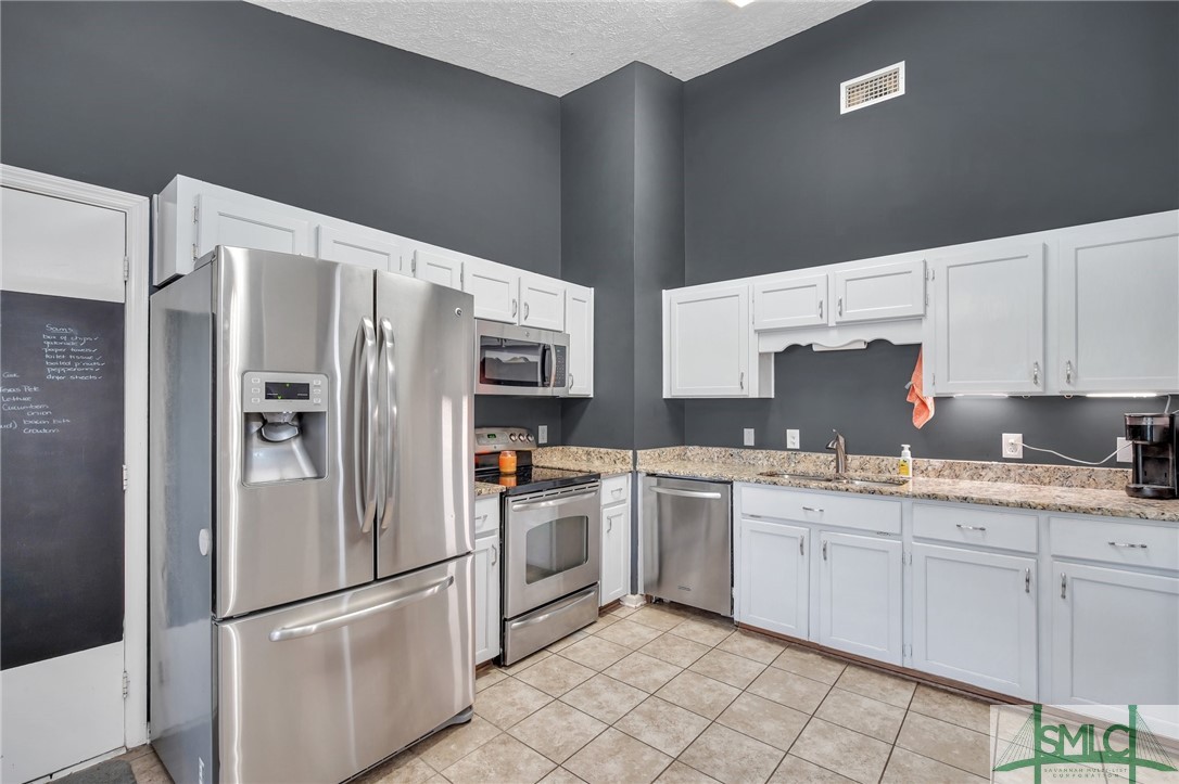 402 Mapmaker Lane Savannah, GA 31410 - Photo 9 of 27 Gallery Image 9