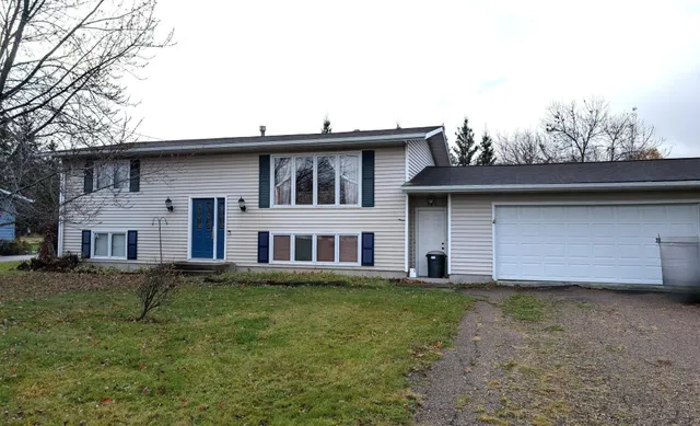$179,900 | 705 16th Street East, International Falls, MN 56649