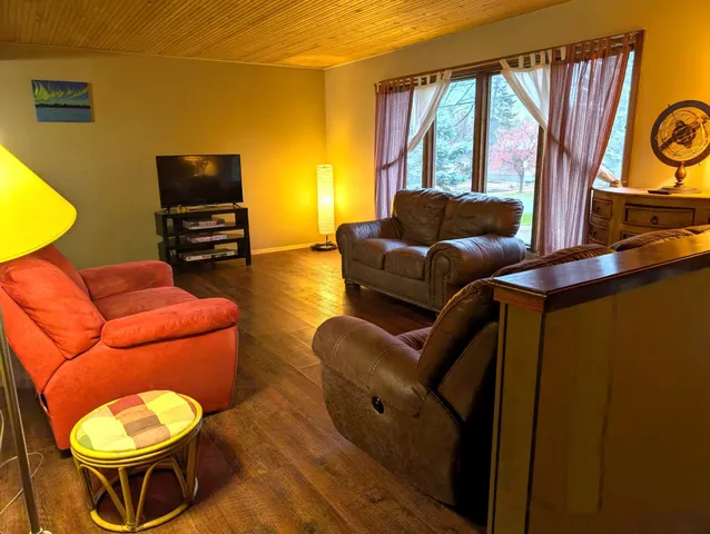 $179,900 | 705 16th Street East, International Falls, MN 56649