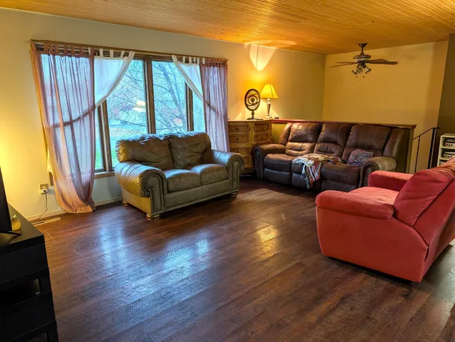 $179,900 | 705 16th Street East, International Falls, MN 56649