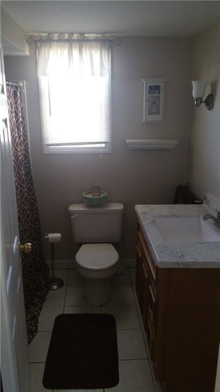 74 Monticello Road Pawtucket, RI 02861 - Photo 9 of 17 Gallery Image 9
