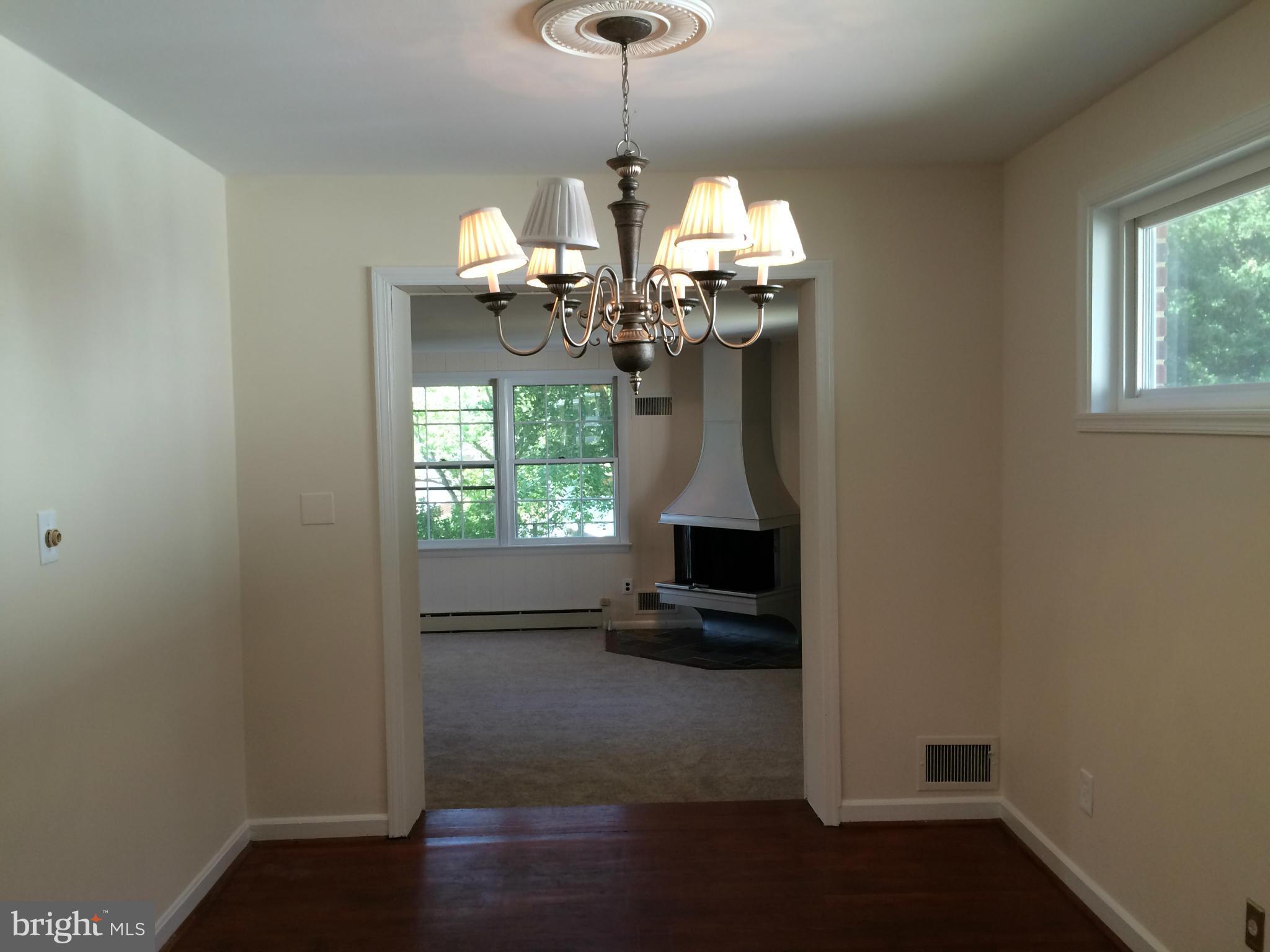 10226 Conover Drive Silver Spring, MD 20902 - Photo 4 of 26 Dining Room