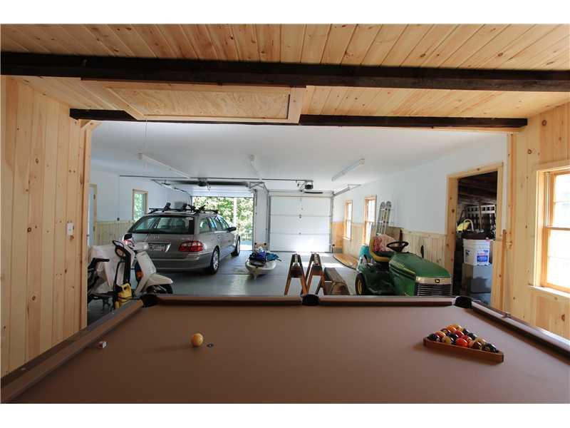 414 Pine Hill Road Cape Neddick, ME 03902 - Photo 18 of 24 Garage.