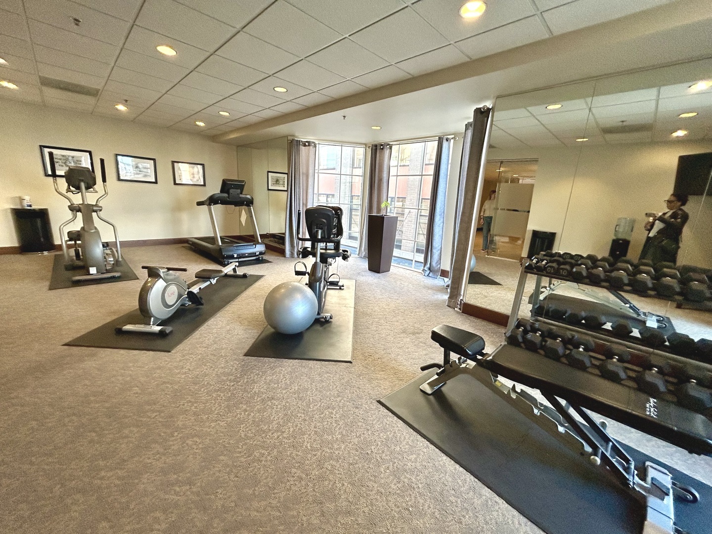 1849 Green Bay Road, Unit 2E Highland Park, IL 60035 - Photo 20 of 23 a view of a room with gym equipment