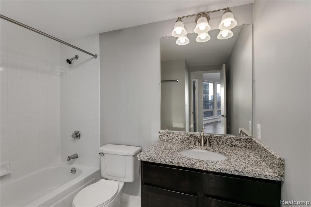 250 East Harbortown Drive, Unit 612 Detroit, MI 48207 - Photo 12 of 19