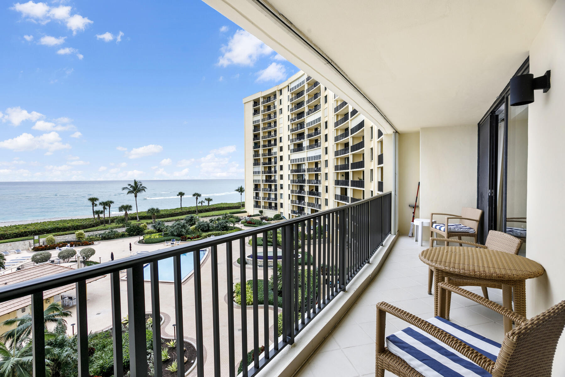 300 Ocean Trail Way, Unit 509 Jupiter, FL 33477 - Photo 19 of 31 300_OT_509_10_MLS