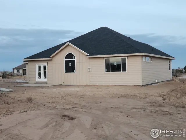 a house view with a outdoor space