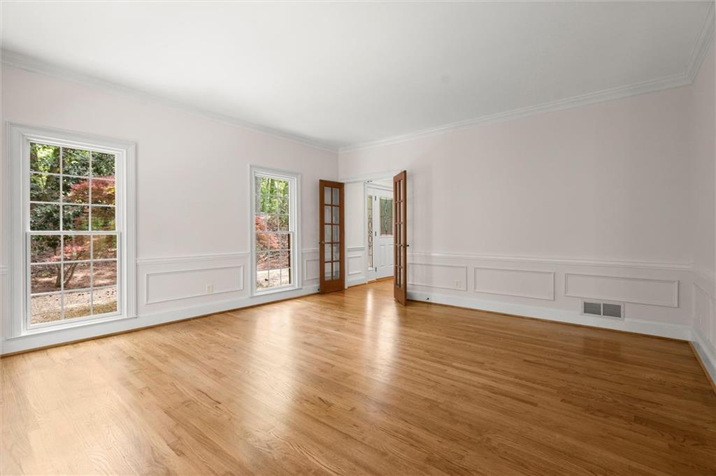 9335 Huntcliff Trace Atlanta, GA 30350 - Photo 13 of 113