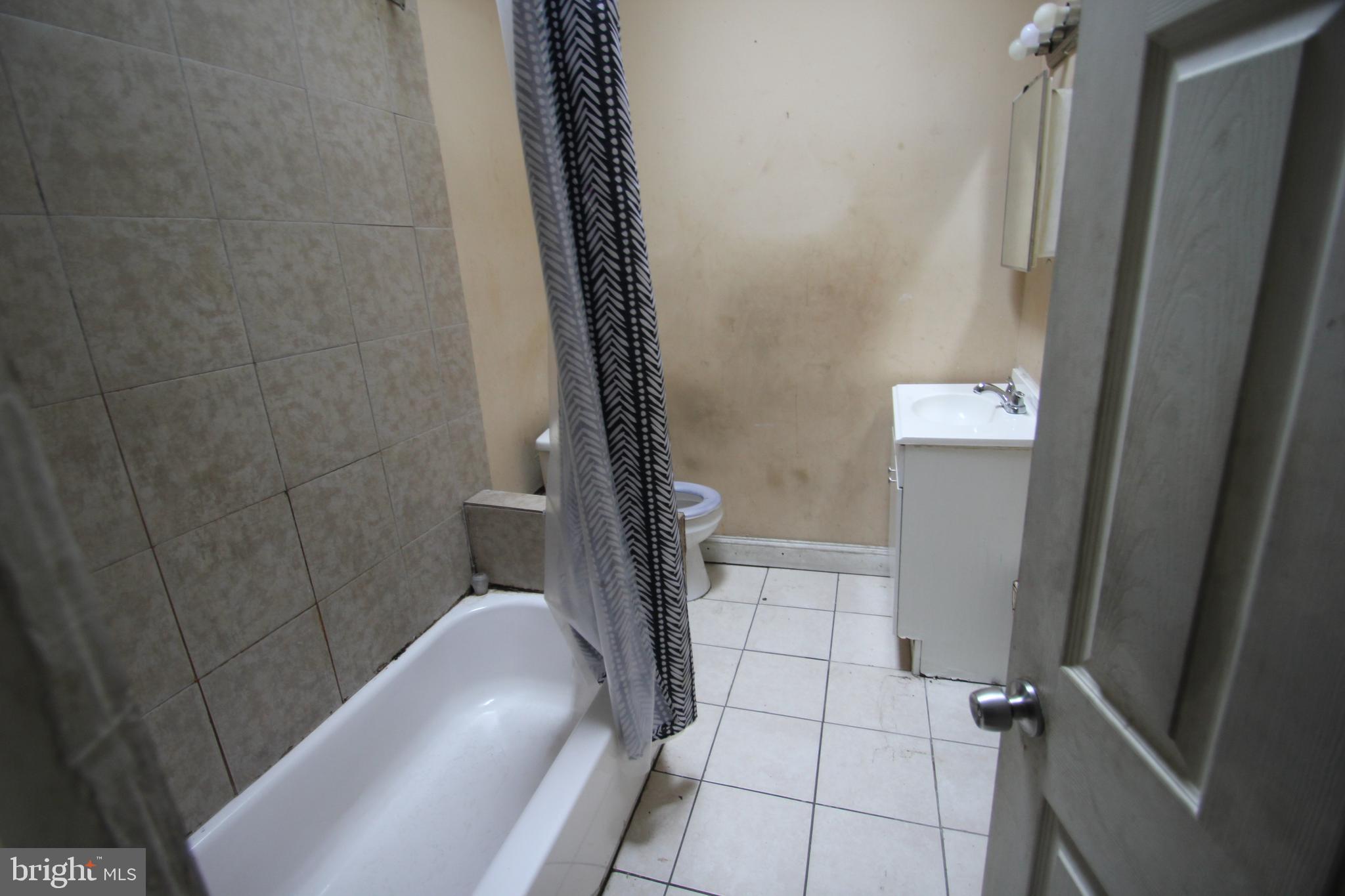 6517 Allman Street Philadelphia, PA 19142 - Photo 10 of 11