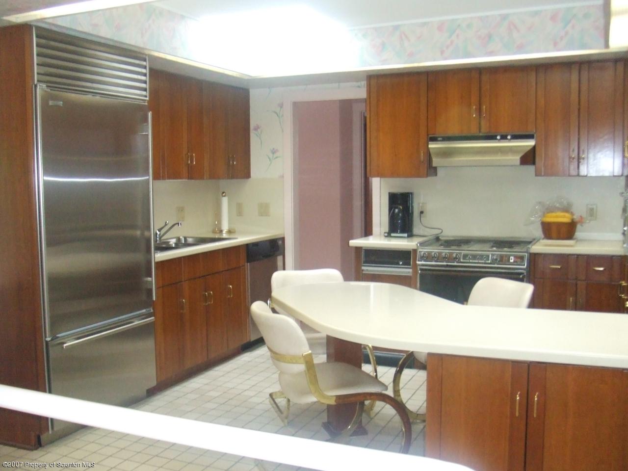 374 Grouse Hill Road Dalton, PA 18414 - Photo 5 of 8 Gallery Image 5