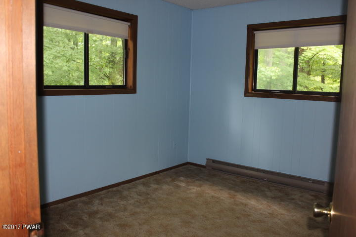 1562 Ridgeview Drive Lake Ariel, PA 18436 - Photo 9 of 24