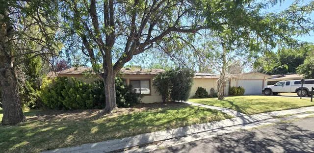 $395,000 | 67 Marianne Way, Unit 16, Big Pine, CA 93513