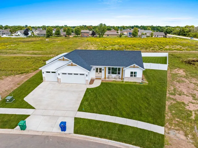 $69,900 | 400 Battery Avenue, Unit 228, De Pere, WI 54115