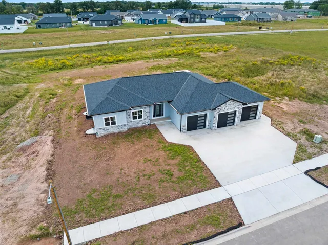 $69,900 | 400 Battery Avenue, Unit 228, De Pere, WI 54115