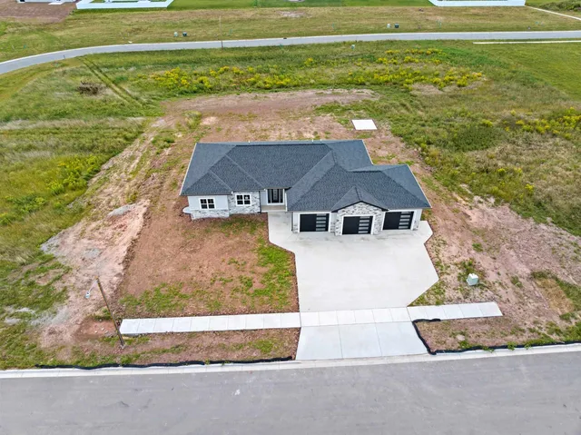 $69,900 | 400 Battery Avenue, Unit 228, De Pere, WI 54115