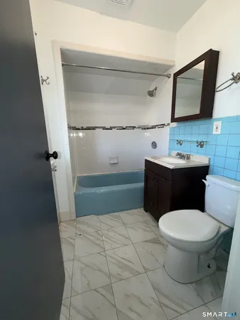 $2,300 | 144 Whittier Street, Unit 2, Bridgeport, CT 06605