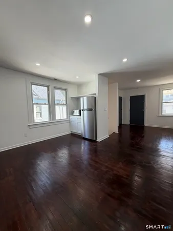 $2,300 | 144 Whittier Street, Unit 2, Bridgeport, CT 06605