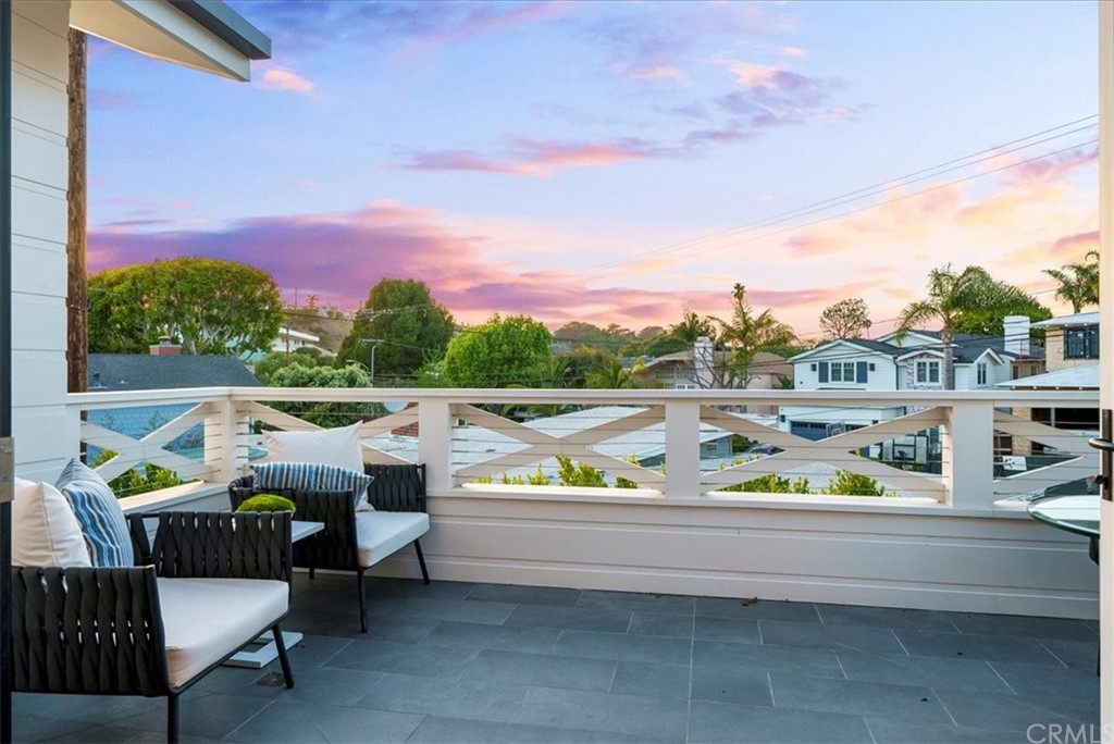 615 23rd Street Manhattan Beach, CA 90266 - Photo 28 of 36 a view of city from a terrace