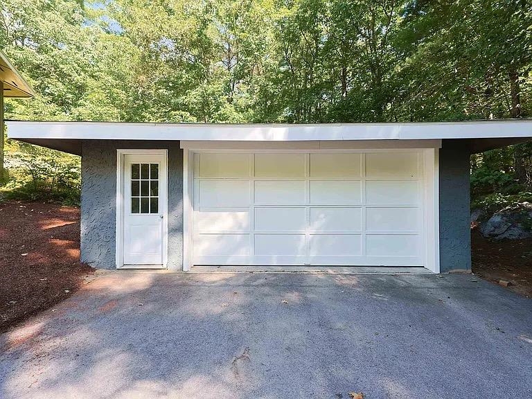 147 Rocky Pond Road Hollis, NH 03049 - Photo 12 of 33 Gallery Image 12