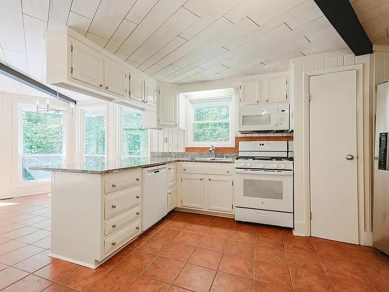 147 Rocky Pond Road Hollis, NH 03049 - Photo 23 of 33 Gallery Image 23