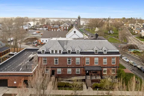 $589,000 | 317 Main Street, Unit 7, Wakefield, MA 01880