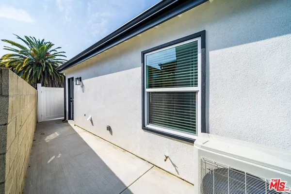 $3,495 | 1258 Mariposa Street, Unit D, Glendale, CA 91205