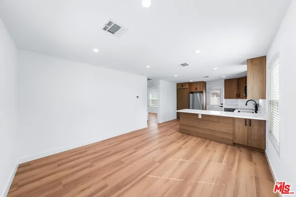 $3,495 | 1258 Mariposa Street, Unit D, Glendale, CA 91205