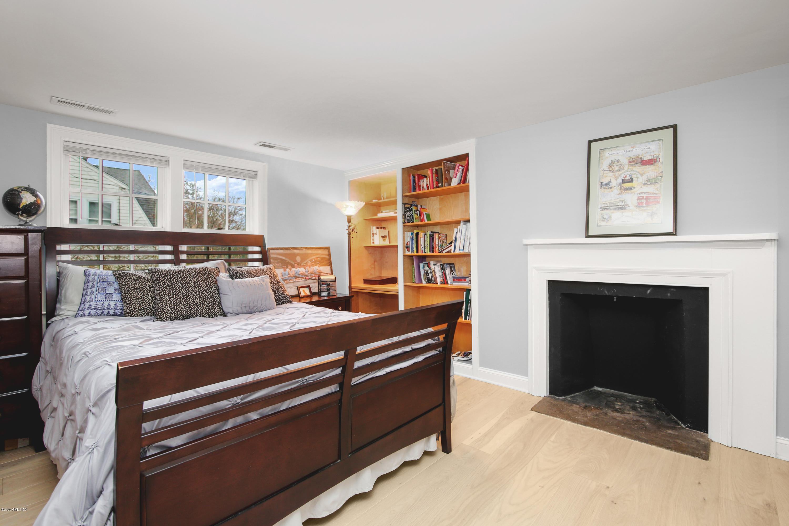 112 Shore Road Old Greenwich, CT 06870 - Photo 15 of 25 Bedroom Three