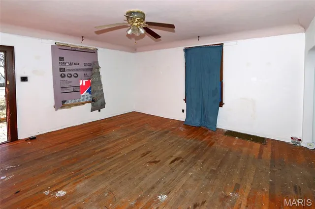 $37,900 | 5381 Bermuda Drive, Normandy, MO 63121