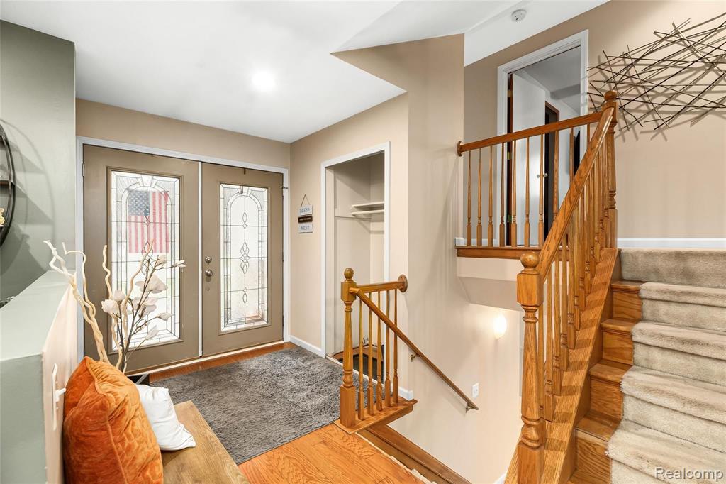 1243 North Cavalier Road Canton, MI 48187 - Photo 8 of 25
