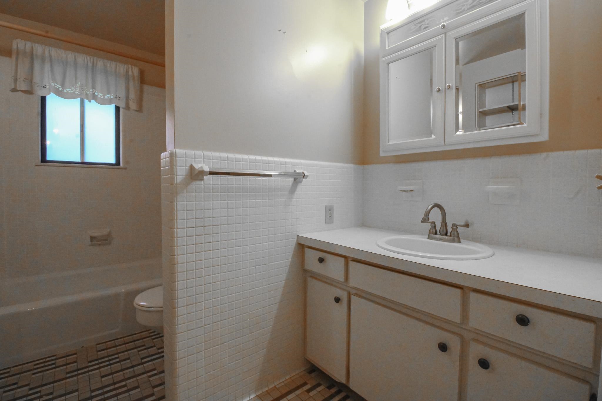 1438 South Morrish Road Flint, MI 48532 - Photo 25 of 37