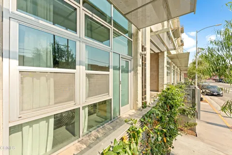 $1,299,000 | 530 South Hewitt Street, Unit 129, Los Angeles, CA 90013